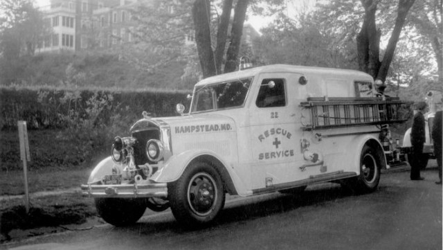 E-22 - 1936 - American LaFrance Scout Sedan Cab, 200 gallon booster tank, 750 gpm pump (pictured as rescue truck)